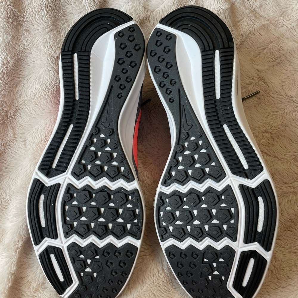Nike Women’s Downshifter 7 Running Shoe - Picture 5 of 10